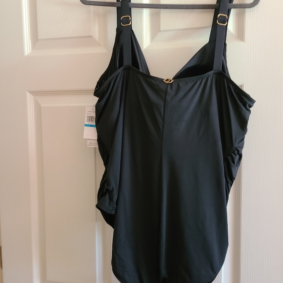 Jantzen one piece black bathing suit size 28W - Picture 3 of 5